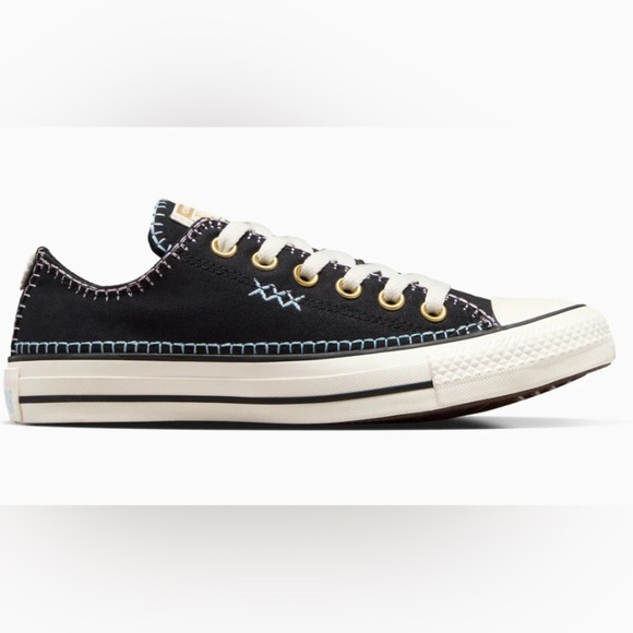 Chuck Taylor All Star Crafted Stitching Low Top - Size Womens 11.5 Men’s 9.5 - Picture 2 of 14